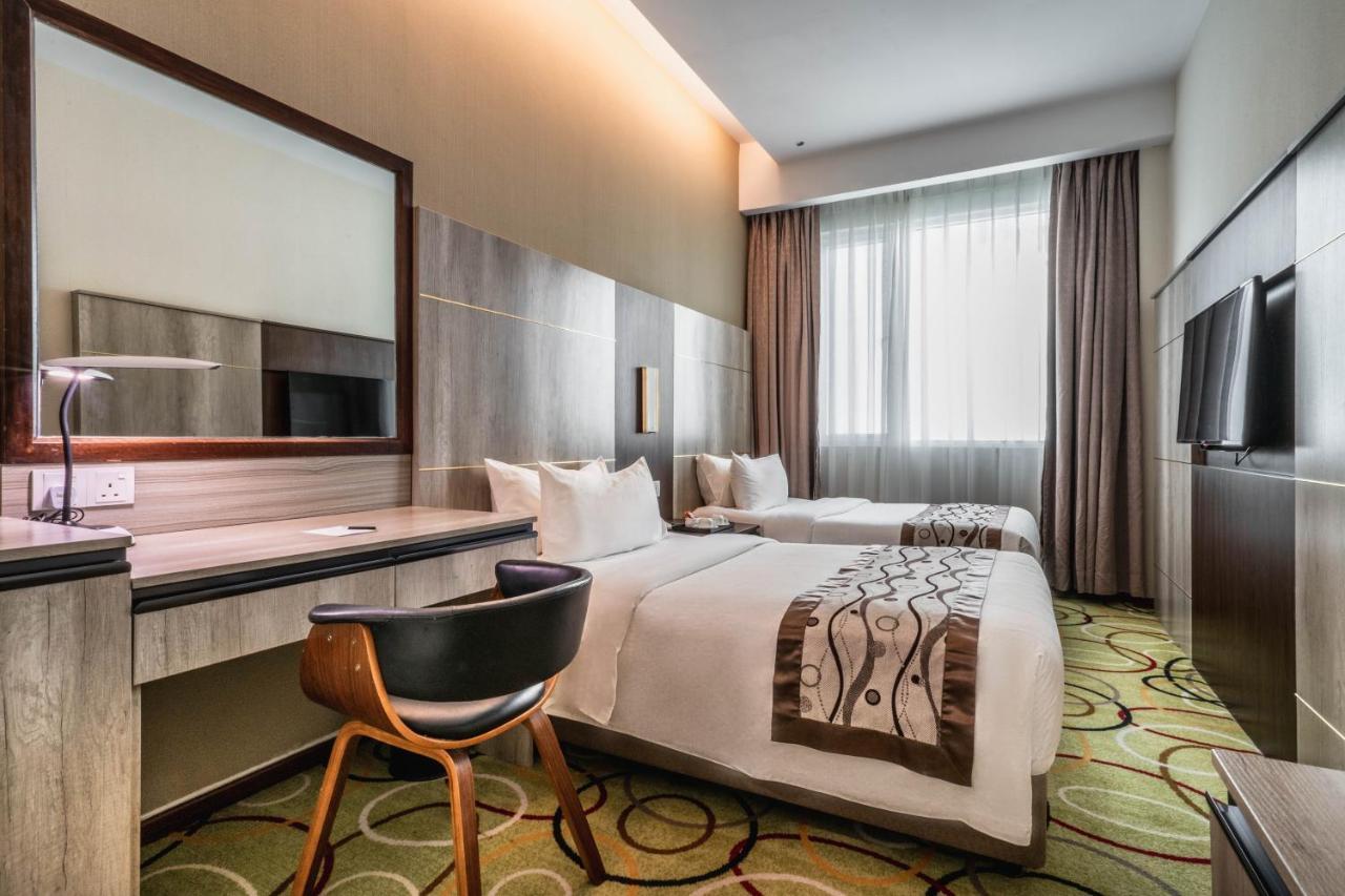 Ano Hotel Miri Exteriör bild