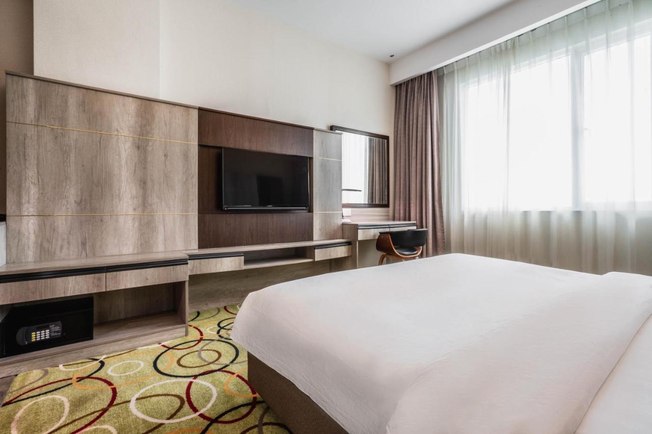 Ano Hotel Miri Exteriör bild