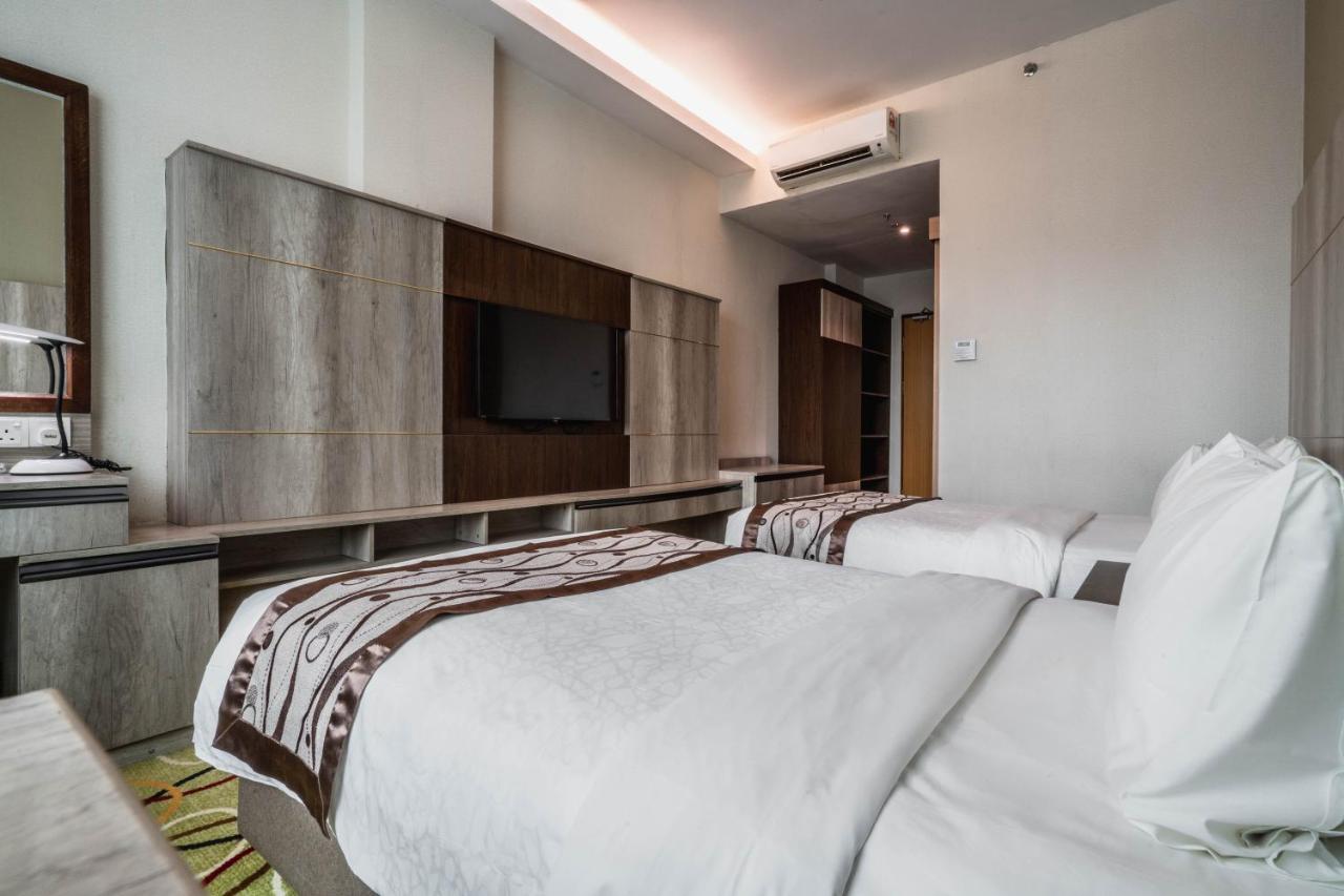 Ano Hotel Miri Exteriör bild