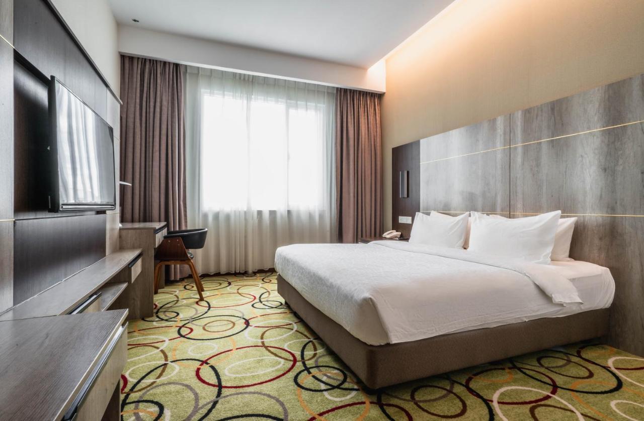 Ano Hotel Miri Exteriör bild