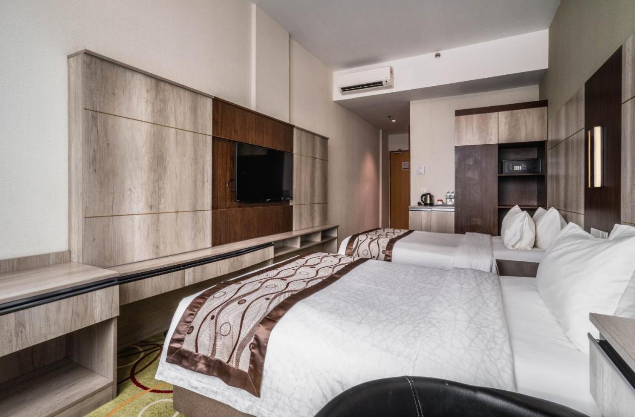 Ano Hotel Miri Exteriör bild