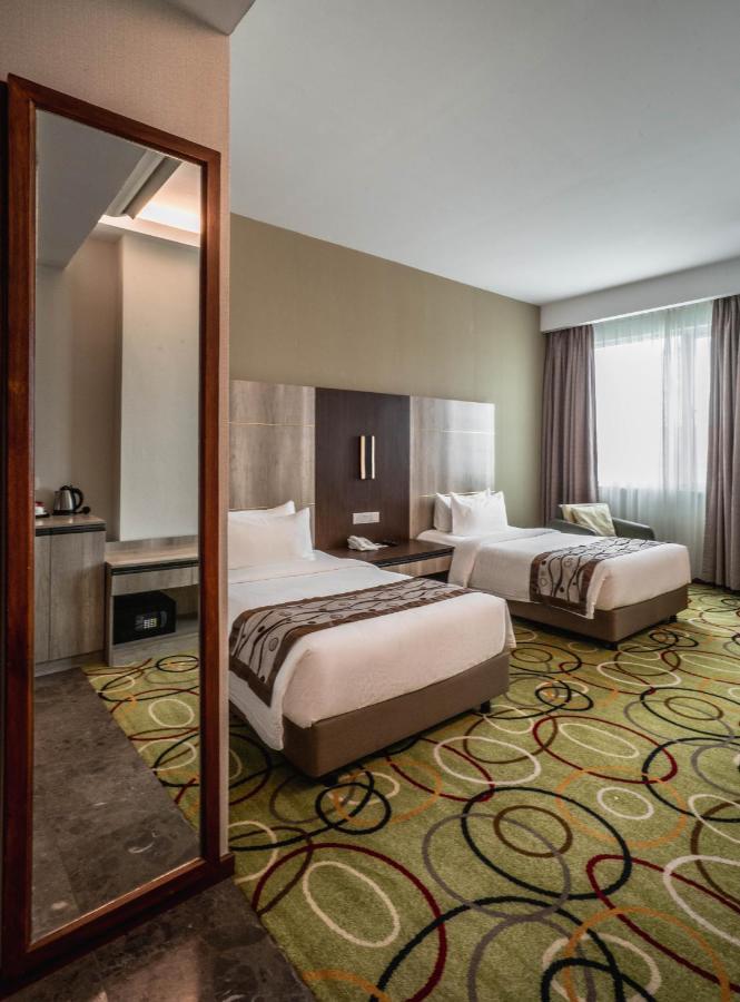 Ano Hotel Miri Exteriör bild