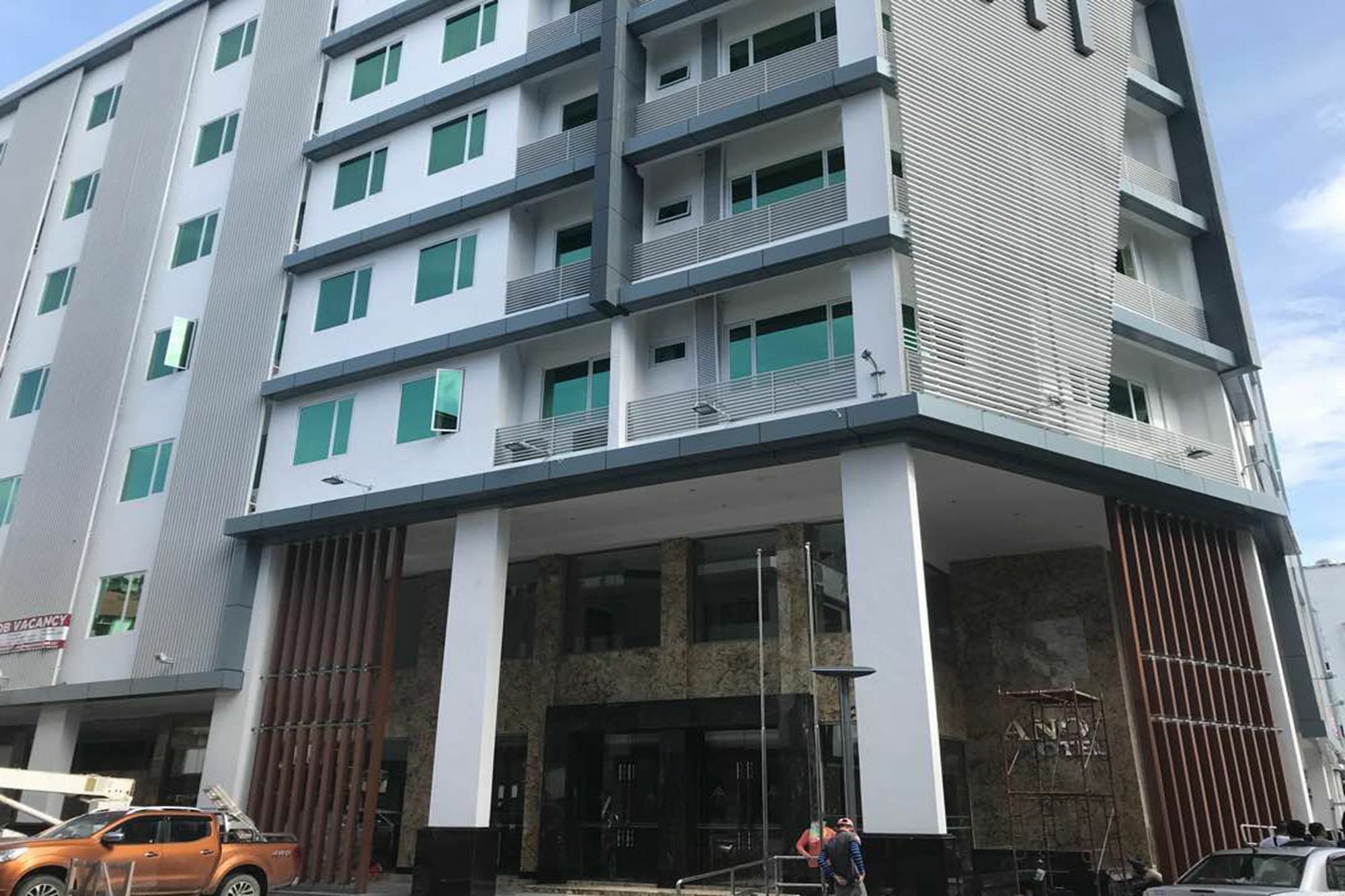 Ano Hotel Miri Exteriör bild